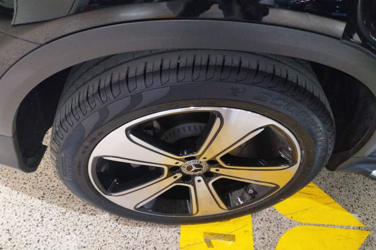 Used Mercedes-Benz GLC 2022 GLC 300 L 4MATIC Dynamic Edition Prestige Model Right Rear Wheel Hub