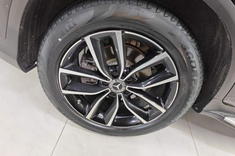 Used Mercedes-Benz GLC 2022 GLC 300 L 4MATIC Dynamic Model Right Rear Wheel Hub