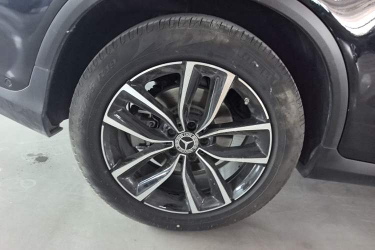 Used Mercedes-Benz GLC 2022 Facelift GLC 260 L 4MATIC Luxury Edition Right Rear Wheel Hub