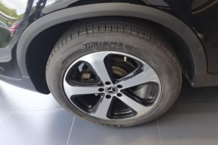 Used Mercedes-Benz GLC 2022 Refreshed GLC 260 L 4MATIC Dynamic Edition Right Rear Wheel Hub