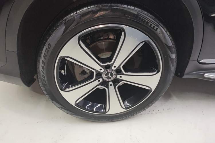 Used Mercedes-Benz GLC 2022 Refreshed GLC 300 L 4MATIC Dynamic Edition Prestige Version Right Rear Wheel Hub