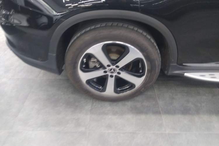 Used Mercedes-Benz GLC 2022 Facelifted GLC 260 L 4MATIC Dynamic Edition Right Rear Wheel Hub