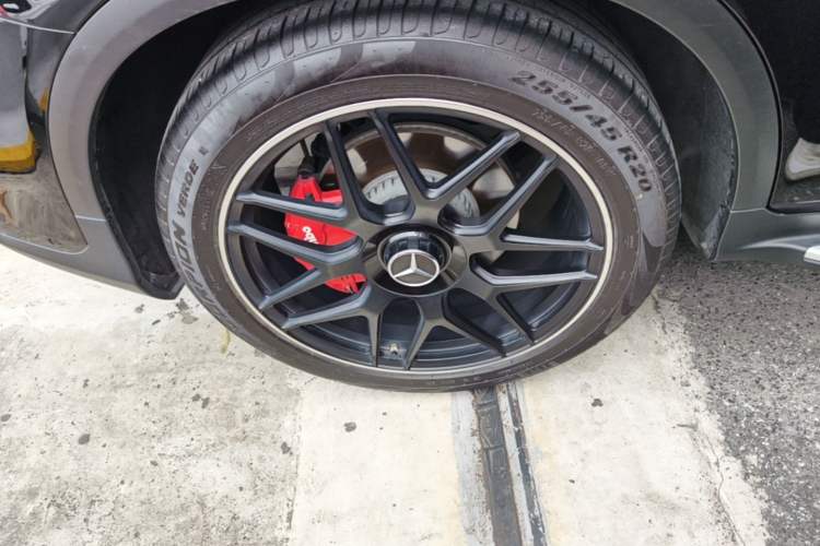 Used Mercedes-Benz GLC 2022 Refreshed GLC 300 L 4MATIC Dynamic Edition Prestige Version Right Rear Wheel Hub