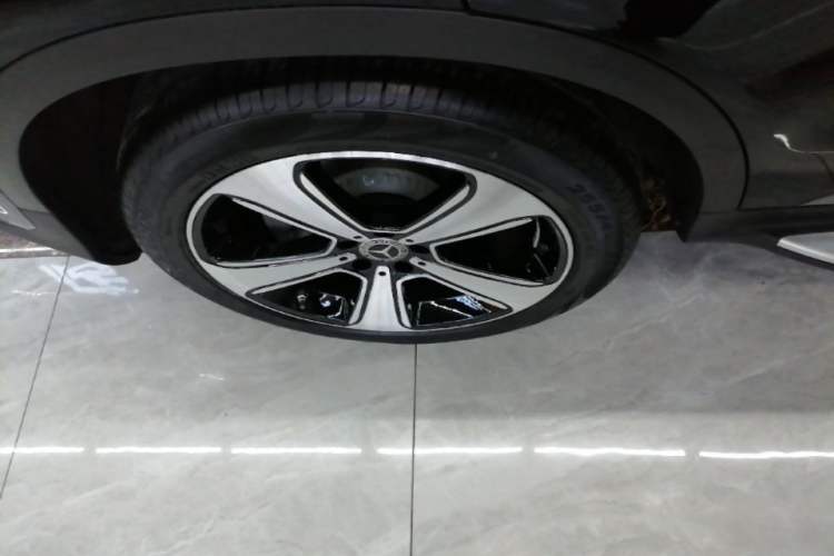 Used Mercedes-Benz GLC 2022 Refreshed GLC 300 L 4MATIC Dynamic Edition Prestige Version Right Rear Wheel Hub