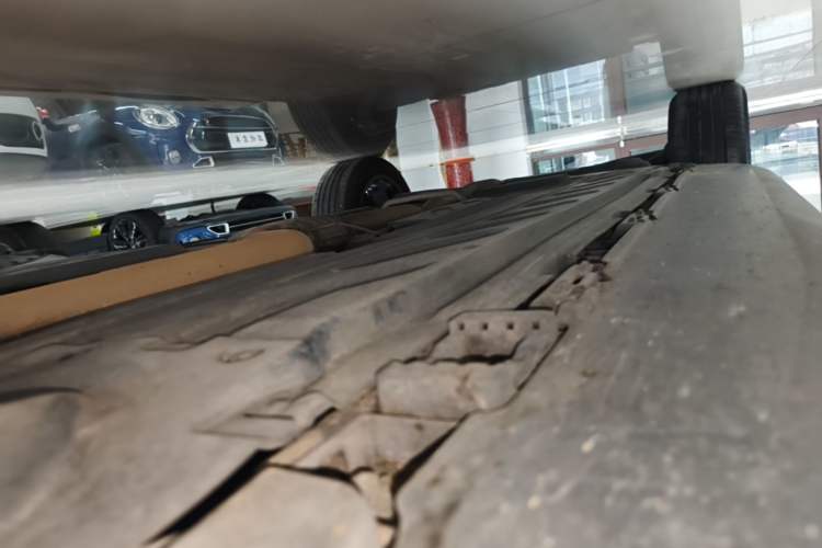 Used Mercedes-Benz GLC 2022 Refreshed GLC 300 L 4MATIC Dynamic Edition Right Side Sill