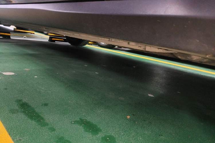 Used Mercedes-Benz GLC 2022 Second Facelift GLC 260 L 4MATIC Luxury Edition Right Side Sill