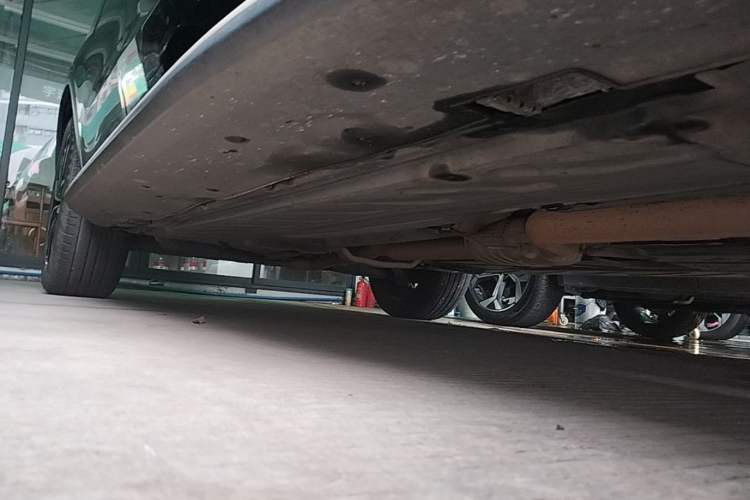 Used Mercedes-Benz GLC 2022 Facelift GLC 260 L 4MATIC Luxury Edition Right Side Sill