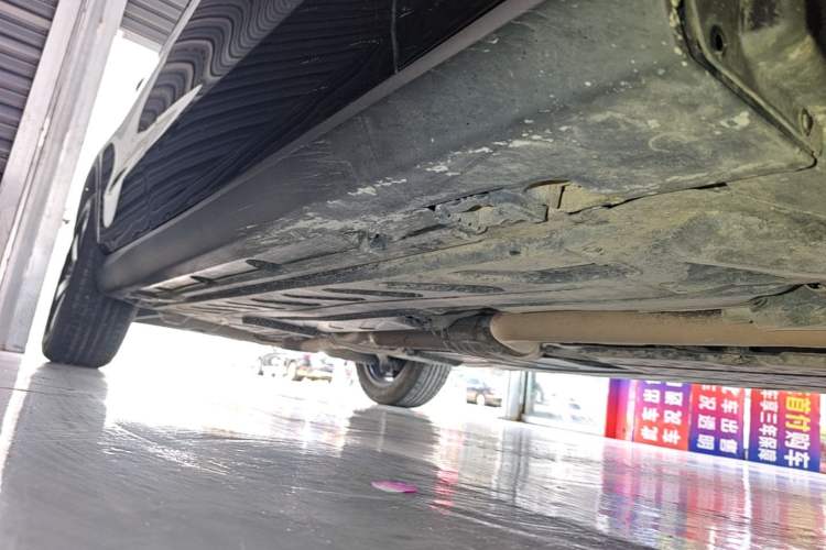 Used Mercedes-Benz GLC 2022 Facelift GLC 260 L 4MATIC Luxury Edition Right Side Sill