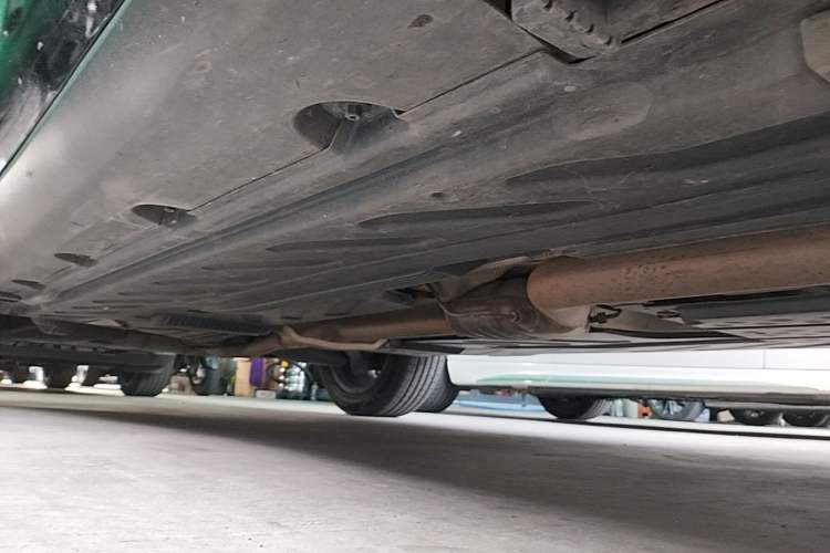 Used Mercedes-Benz GLC 2022 GLC 260 L 4MATIC Luxury Model Right Side Sill