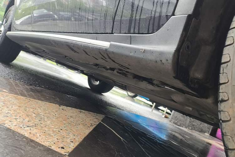 Used Mercedes-Benz GLC 2022 Facelift GLC 260 L 4MATIC Luxury Edition Right Side Sill