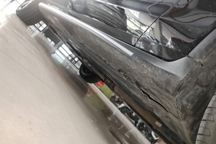 Used Mercedes-Benz GLC 2022 Refreshed GLC 300 L 4MATIC Dynamic Edition Prestige Version Right Side Sill