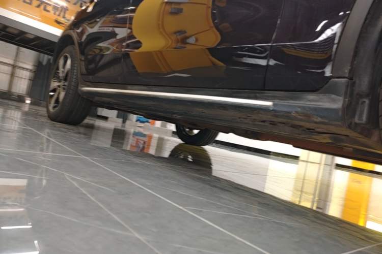 Used Mercedes-Benz GLC 2022 Refreshed GLC 300 L 4MATIC Dynamic Edition Prestige Version Right Side Sill