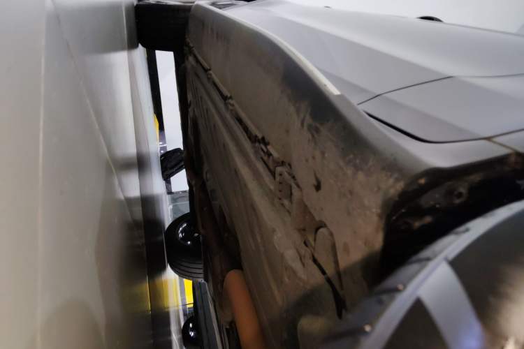 Used Mercedes-Benz GLC 2022 GLC 300 L 4MATIC Dynamic Edition Prestige Model Right Side Sill
