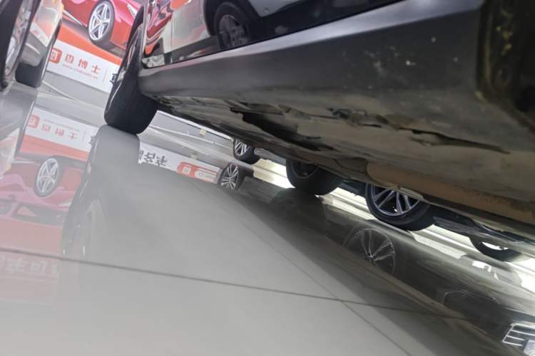 Used Mercedes-Benz GLC 2022 Second Facelift GLC 260 L 4MATIC Dynamic Edition Right Side Sill