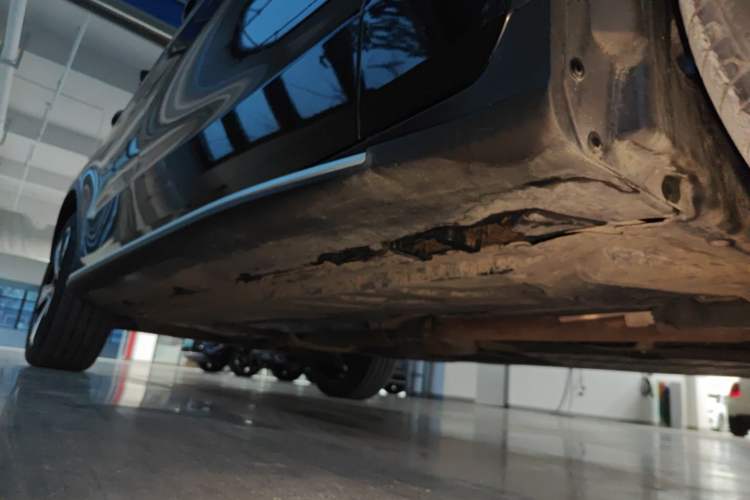 Used Mercedes-Benz GLC 2022 Refreshed GLC 300 L 4MATIC Dynamic Edition Prestige Version Right Side Sill
