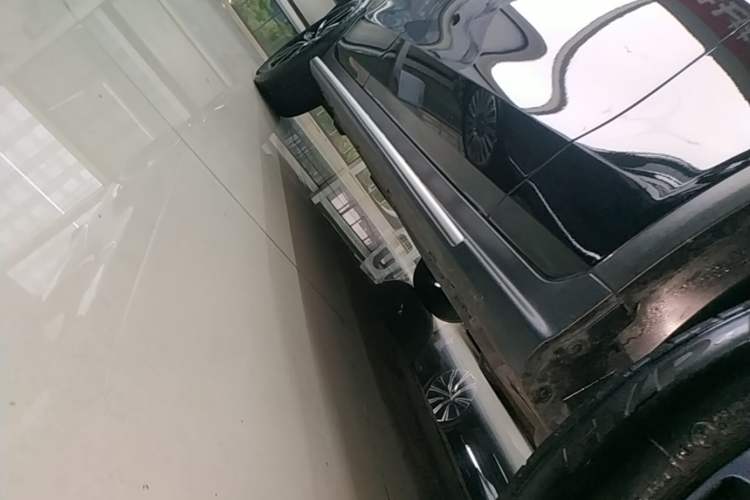 Used Mercedes-Benz GLC 2022 GLC 300 L 4MATIC Dynamic Model Right Side Sill