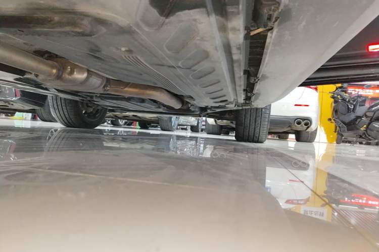 Used Mercedes-Benz GLC 2022 Refreshed GLC 300 L 4MATIC Dynamic Edition Prestige Version Right Side Sill