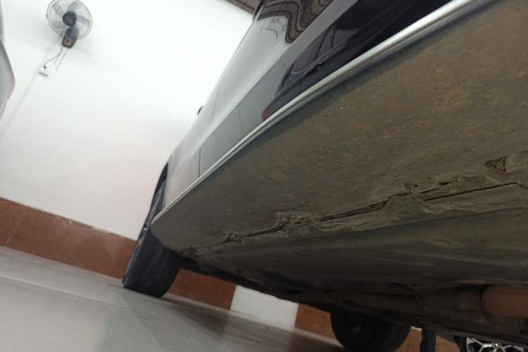 Used Mercedes-Benz GLC 2022 Second Facelift GLC 260 L 4MATIC Luxury Edition Right Side Sill