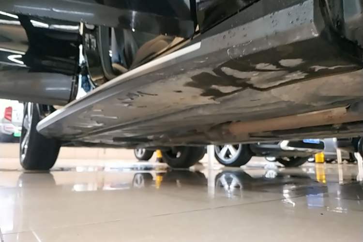 Used Mercedes-Benz GLC 2022 Second Facelift GLC 260 L 4MATIC Dynamic Edition Right Side Sill