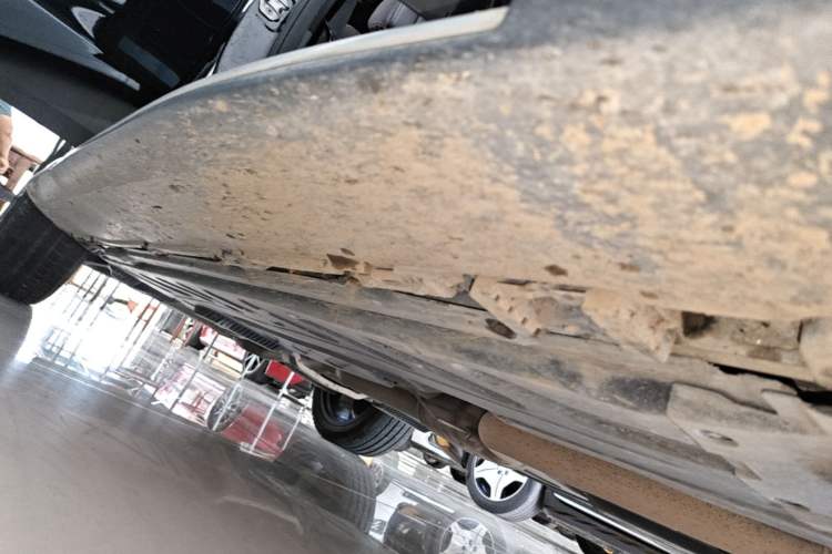 Used Mercedes-Benz GLC 2022 Refreshed GLC 300 L 4MATIC Dynamic Edition Prestige Version Right Side Sill