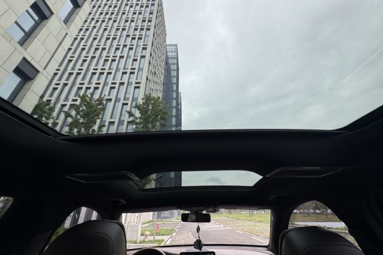 Used Mercedes-Benz GLC 2022 Second Facelift GLC 260 L 4MATIC Dynamic Edition Roof