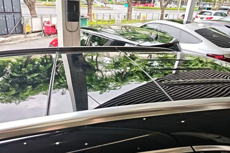 Used Mercedes-Benz GLC 2022 GLC 260 L 4MATIC Luxury Model Roof