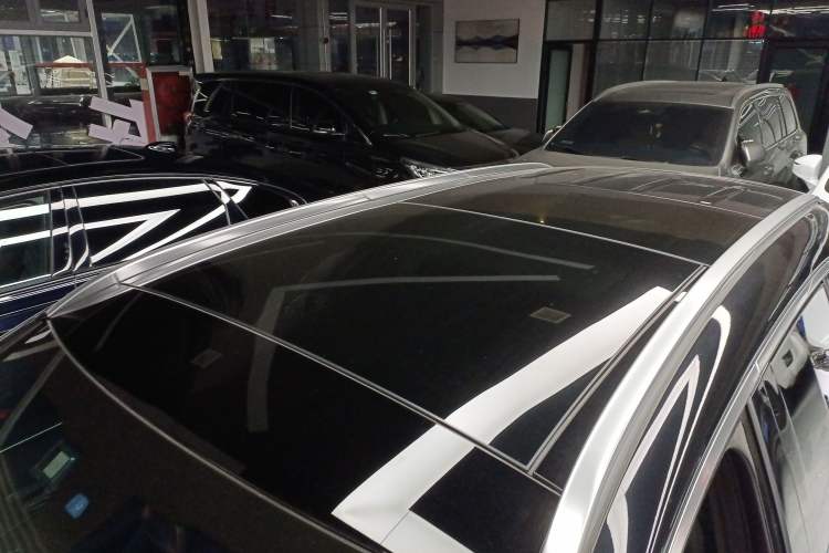 Used Mercedes-Benz GLC 2022 Second Facelift GLC 260 L 4MATIC Luxury Edition Roof