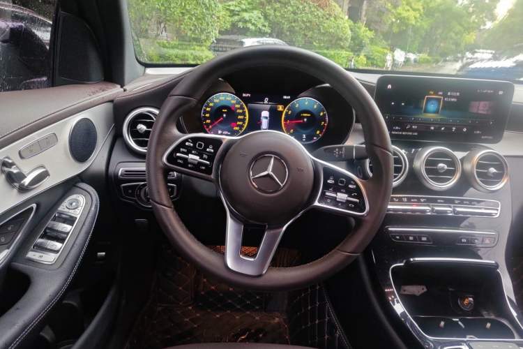 Used Mercedes-Benz GLC 2022 Facelifted GLC 260 L 4MATIC Dynamic Edition Steering Wheel