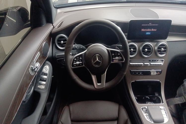 Used Mercedes-Benz GLC 2022 Refreshed GLC 300 L 4MATIC Dynamic Edition Steering Wheel