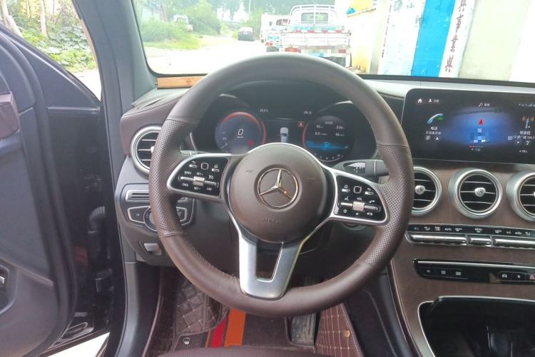 Used Mercedes-Benz GLC 2022 Refreshed GLC 300 L 4MATIC Dynamic Edition Steering Wheel