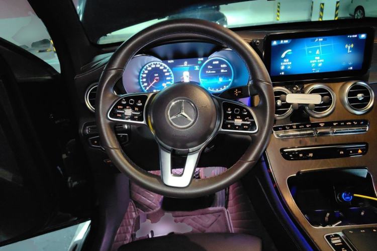 Used Mercedes-Benz GLC 2022 Refreshed GLC 300 L 4MATIC Dynamic Edition Steering Wheel