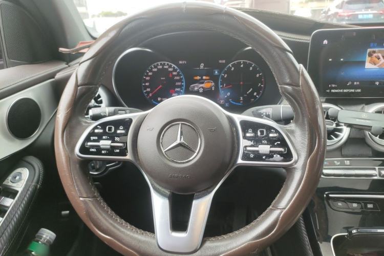 Used Mercedes-Benz GLC 2022 Facelifted GLC 260 L 4MATIC Dynamic Edition Steering Wheel