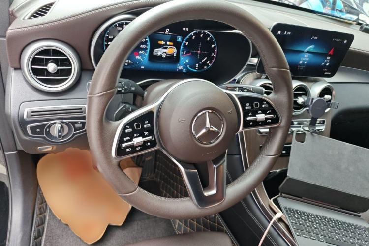 Used Mercedes-Benz GLC 2022 Facelift GLC 260 L 4MATIC Luxury Edition Steering Wheel