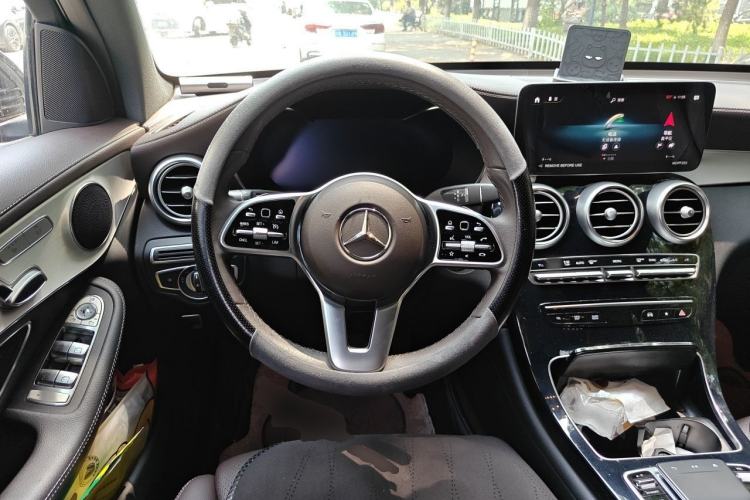 Used Mercedes-Benz GLC 2022 Facelifted GLC 260 L 4MATIC Dynamic Edition Steering Wheel