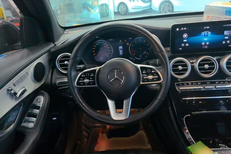 Used Mercedes-Benz GLC 2022 Facelifted GLC 260 L 4MATIC Dynamic Edition Steering Wheel