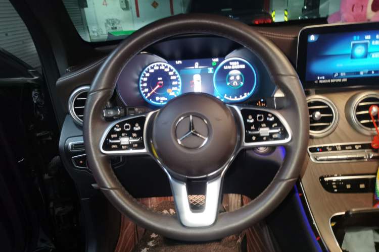 Used Mercedes-Benz GLC 2022 GLC 300 L 4MATIC Dynamic Edition Prestige Model Steering Wheel