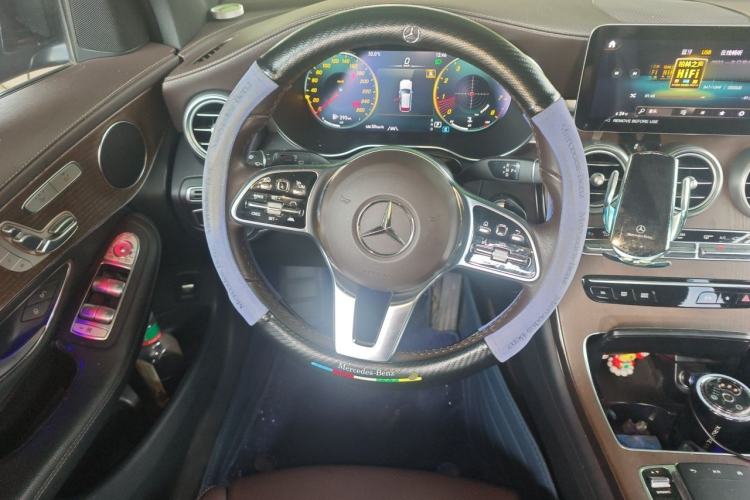 Used Mercedes-Benz GLC 2022 Second Facelift GLC 300 L 4MATIC Luxury Edition Steering Wheel