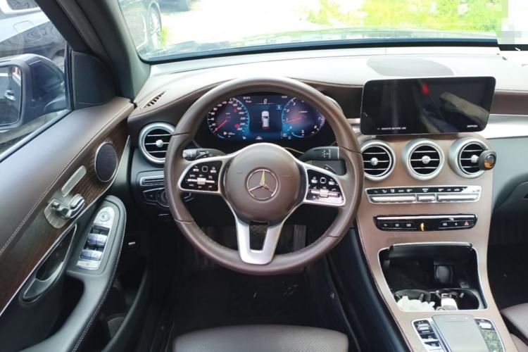Used Mercedes-Benz GLC 2022 Facelifted GLC 300 L 4MATIC Luxury Edition Steering Wheel