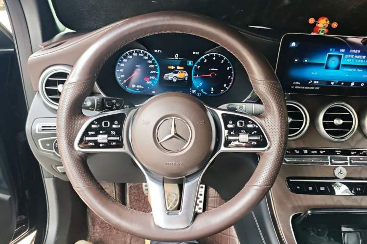 Used Mercedes-Benz GLC 2022 GLC 300 L 4MATIC Dynamic Edition Prestige Model Steering Wheel
