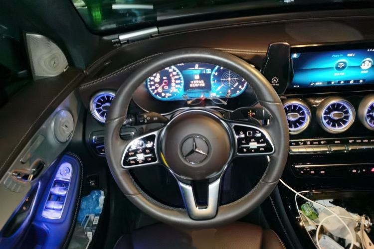 Used Mercedes-Benz GLC 2022 Second Facelift GLC 260 L 4MATIC Dynamic Edition Steering Wheel