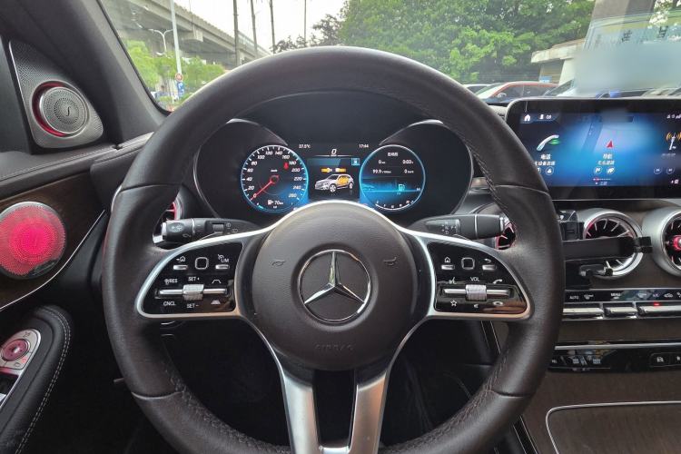 Used Mercedes-Benz GLC 2022 Facelift GLC 260 L 4MATIC Luxury Edition Steering Wheel