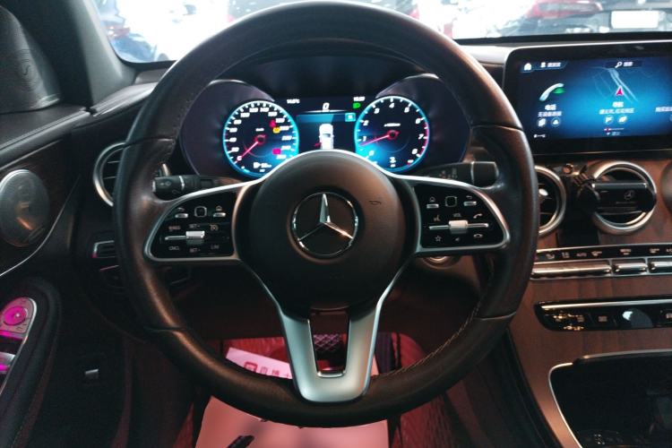 Used Mercedes-Benz GLC 2022 GLC 260 L 4MATIC Luxury Model Steering Wheel