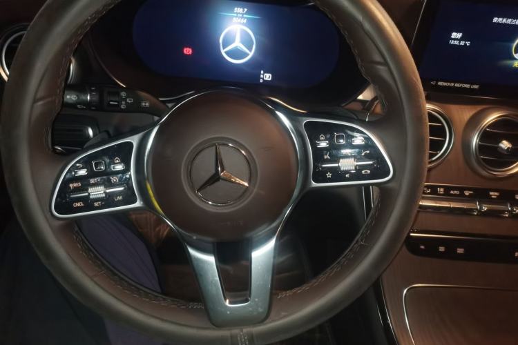 Used Mercedes-Benz GLC 2022 Facelift GLC 260 L 4MATIC Luxury Edition Steering Wheel