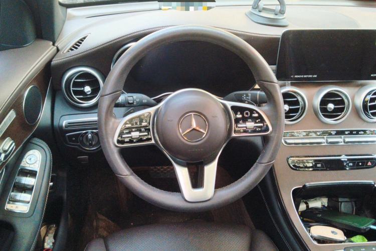 Used Mercedes-Benz GLC 2022 Facelift GLC 300 L 4MATIC Luxury Edition Steering Wheel