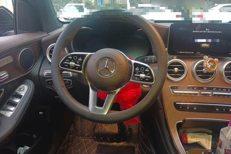 Used Mercedes-Benz GLC 2022 GLC 260 L 4MATIC Luxury Model Steering Wheel