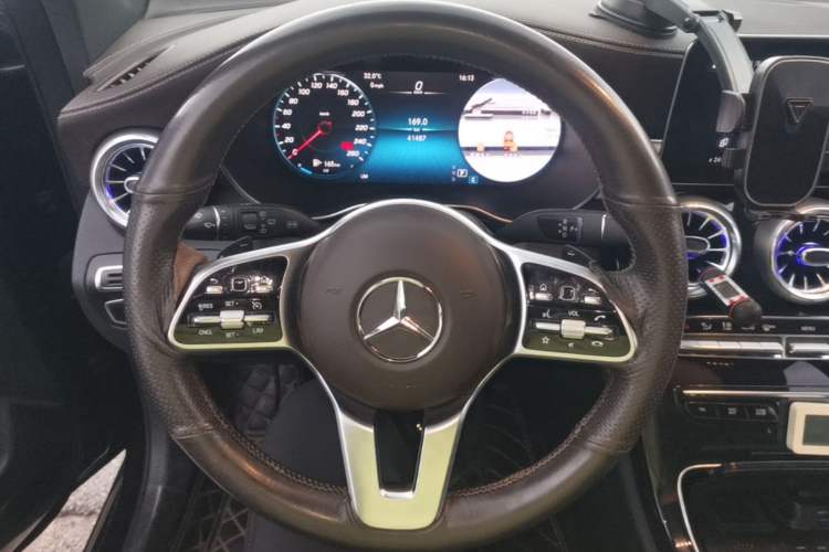 Used Mercedes-Benz GLC 2022 Facelifted GLC 260 L 4MATIC Dynamic Edition Steering Wheel