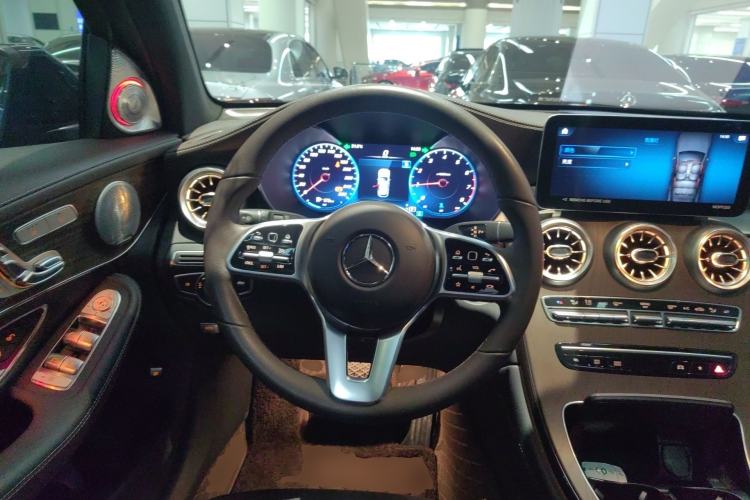 Used Mercedes-Benz GLC 2022 Refreshed GLC 300 L 4MATIC Dynamic Edition Steering Wheel