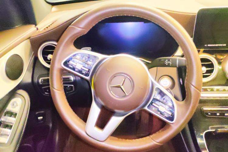Used Mercedes-Benz GLC 2022 Refreshed GLC 260 L 4MATIC Dynamic Edition Steering Wheel