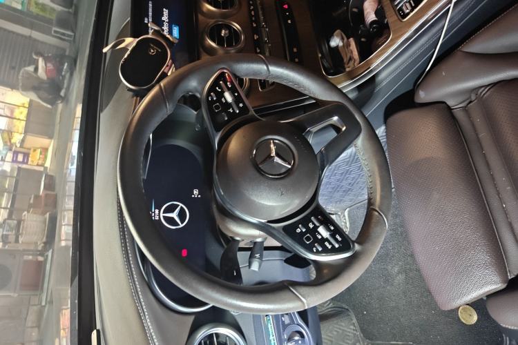 Used Mercedes-Benz GLC 2022 GLC 260 L 4MATIC Luxury Model Steering Wheel