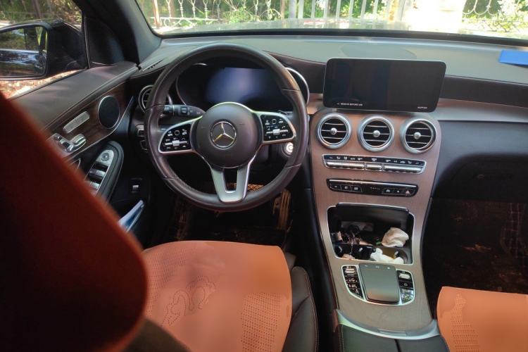 Used Mercedes-Benz GLC 2022 Facelifted GLC 300 L 4MATIC Luxury Edition Steering Wheel